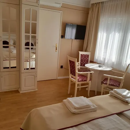 Aparthotel Orgona *
